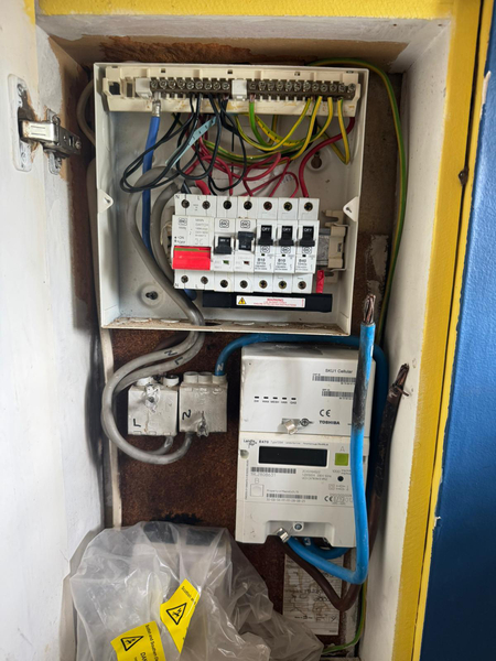 Titelfoto von LONDON ELEC LTD